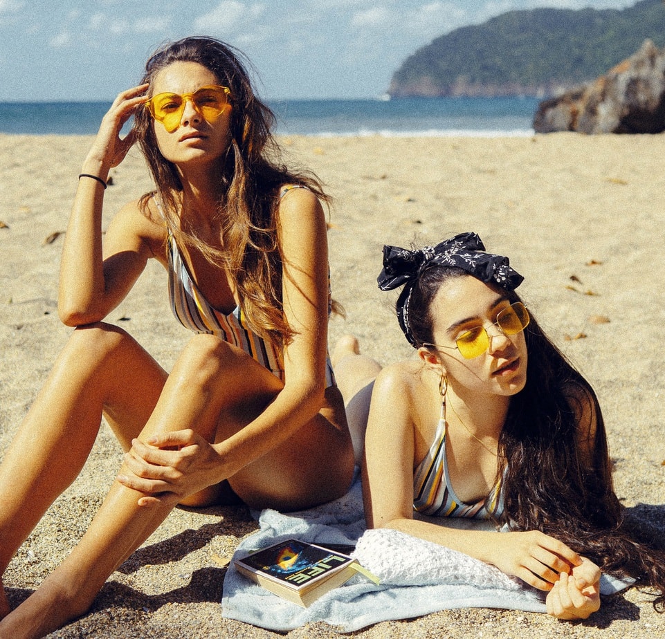 6 Hairstyles to Become Queen of the Beach